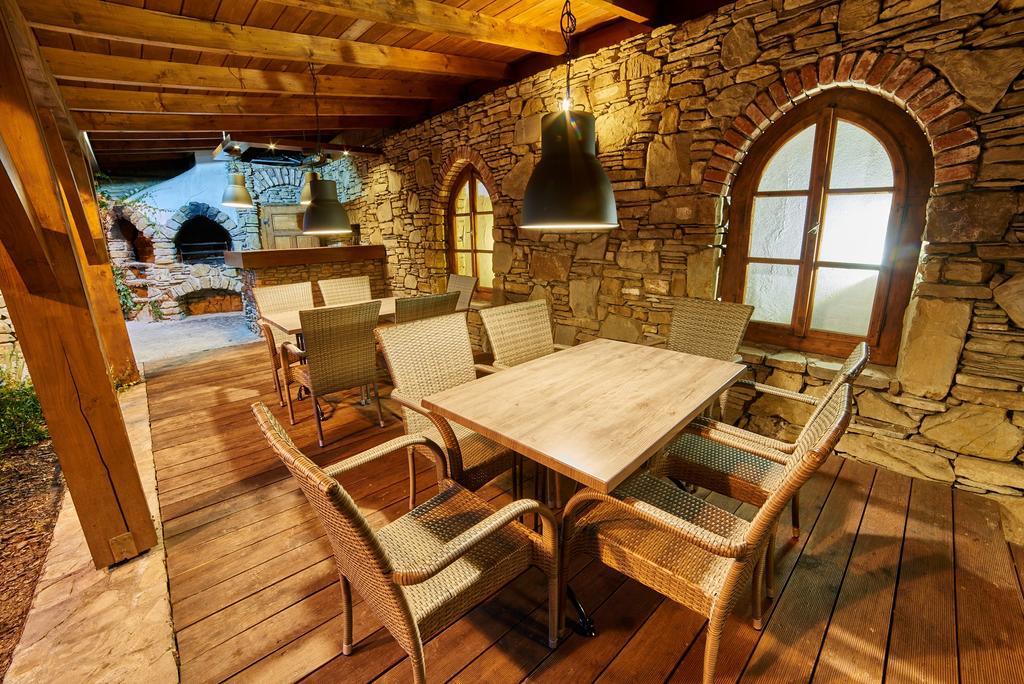 Hotel Folwark Stara Winiarnia Mszana Dolna Exterior foto